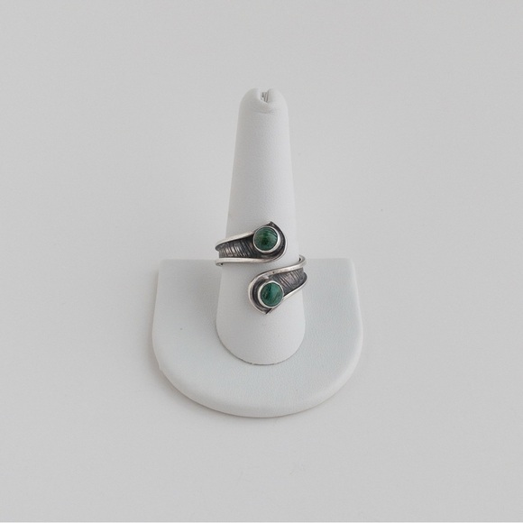Vintage Jewelry - Sterling Silver Green Eilat Two Stone Spiral Wrap Ring Band Vintage 925 Size 10